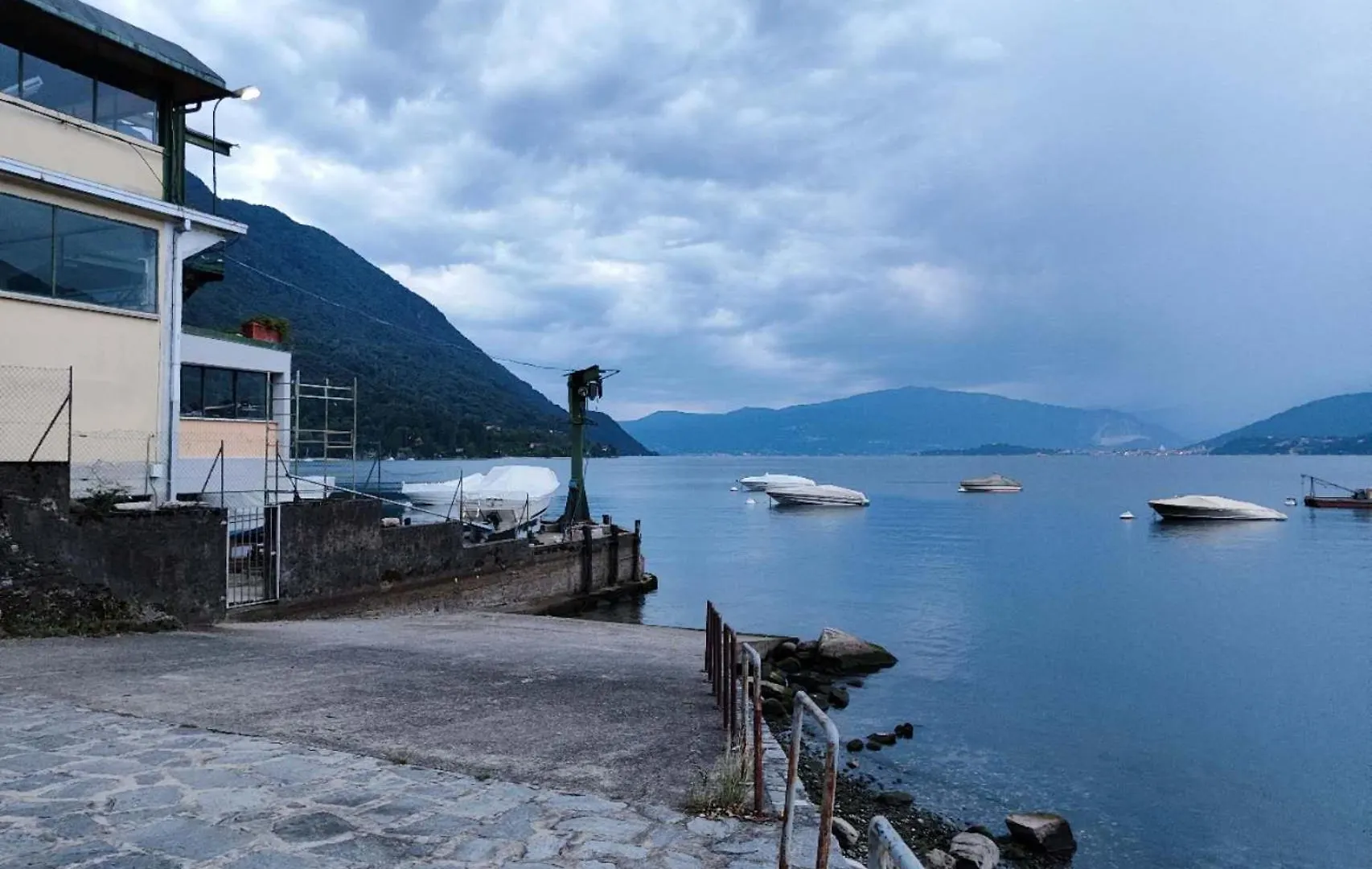 Natura Tra Bosco E Lago Castelveccana 0*,  Italy